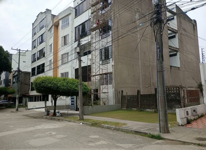 Lote en venta en La Flora, Cali, 278 m² · foto 4 de 18