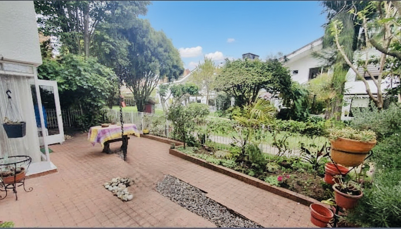 Casa en venta en El Contador, Bogotá · foto 3 de 15