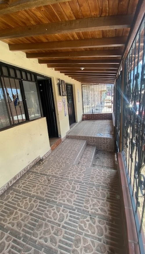 Casa de 4 alcobas en venta en La Cumbre, Floridablanca, 110 m² · foto 2 de 15