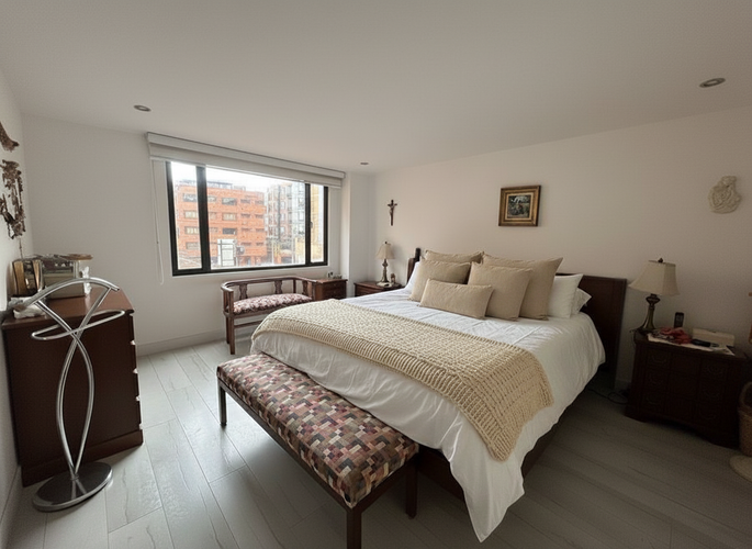 Apartamento de 3 alcobas en venta en Santa Barbara Occidental, Bogotá, 170 m² · foto 10 de 17