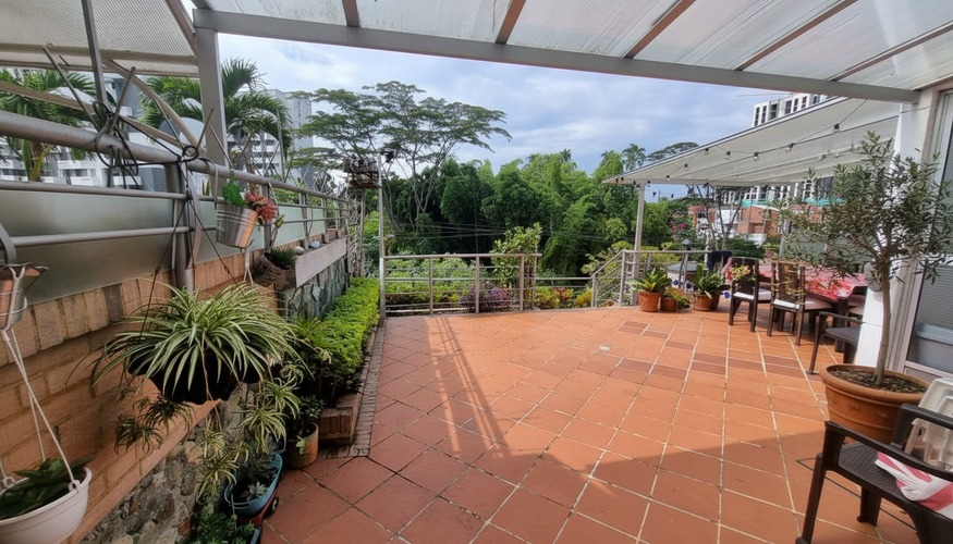 Casa de 4 alcobas en venta en Avenida 19 Norte, Armenia, 275 m² · foto 9 de 24