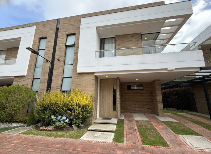 Casa de 4 alcobas en venta en Cr El Bosque, Chía, 155 m² · foto 2 de 24