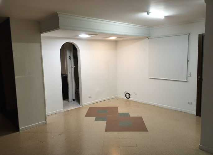 Local en arriendo en Simon Bolivar, Medellín, 37 m² · foto 2 de 5