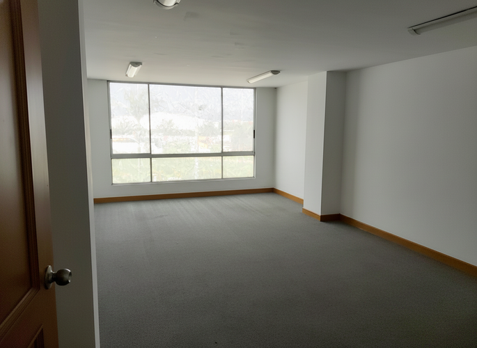 Oficina en venta en La Florida, Cota, 28 m² · foto 3 de 3