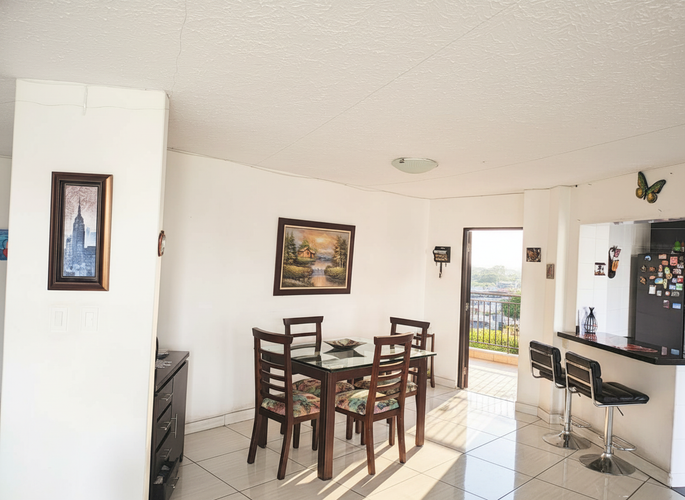 Apartamento de 3 alcobas en venta en Centenario, Cali, 152 m² · foto 3 de 10