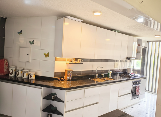 Apartamento de 3 alcobas en venta en Centenario, Cali, 152 m² · foto 5 de 10