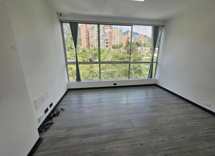 Oficina en arriendo en El Tesoro, Medellín, 35 m² · foto 5 de 16