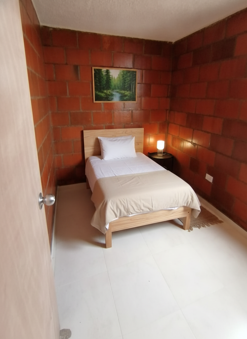 Apartamento de 2 alcobas en venta en Ruitoque, Girón, 56 m² · foto 2 de 6