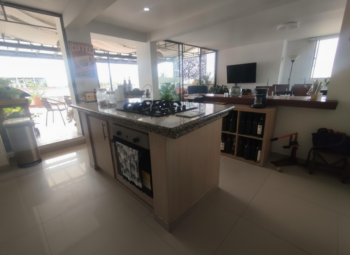 Apartamento en venta en El Refugio, Cali · foto 2 de 14