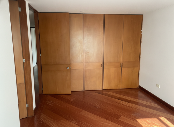 Apartamento de 4 alcobas en arriendo en Club De Los Lagartos, Bogotá, 200 m² · foto 7 de 22