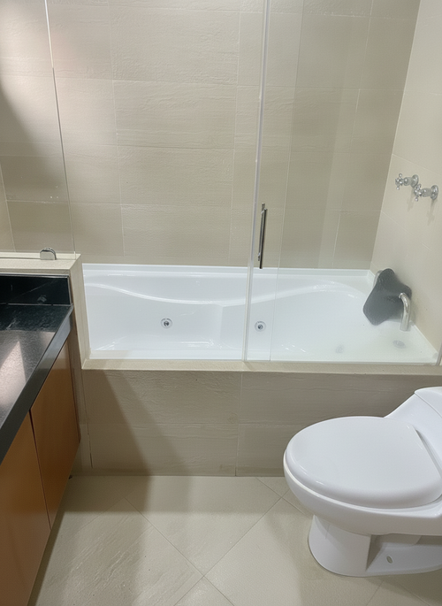 Apartamento de 4 alcobas en arriendo en Club De Los Lagartos, Bogotá, 200 m² · foto 17 de 22