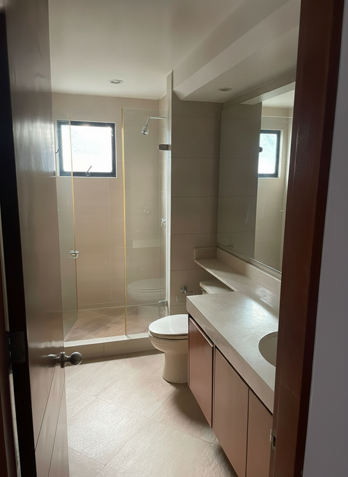 Apartamento de 4 alcobas en arriendo en Club De Los Lagartos, Bogotá, 200 m² · foto 9 de 22