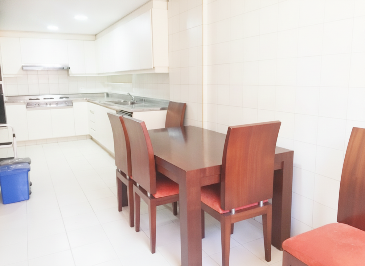 Apartamento en venta en Los Rosales, Bogotá · foto 12 de 24