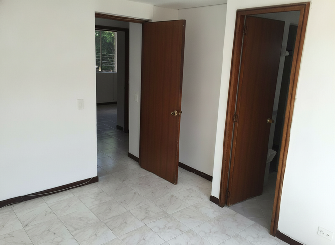 Casa de 5 alcobas en venta en Belen La Palma, Medellín, 137 m² · foto 11 de 16