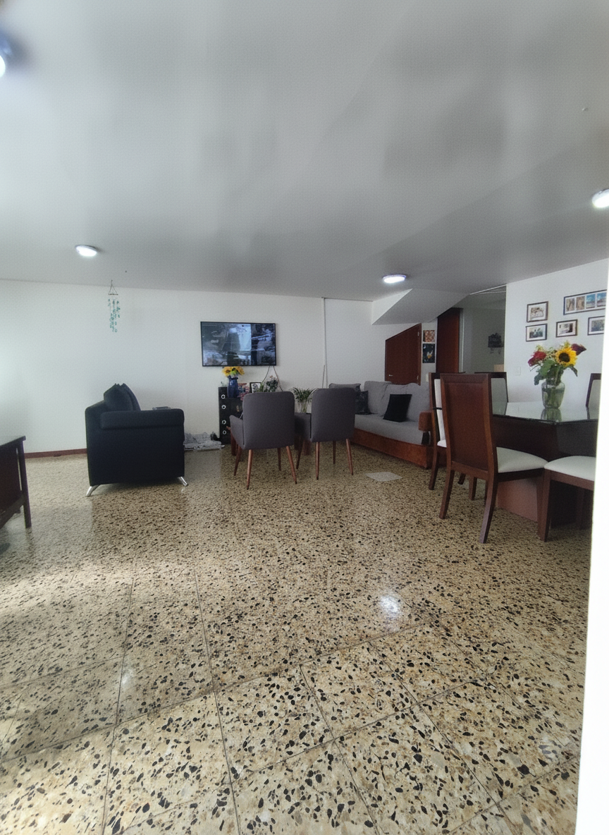 Casa en venta en Toberin, Bogotá · foto 5 de 24