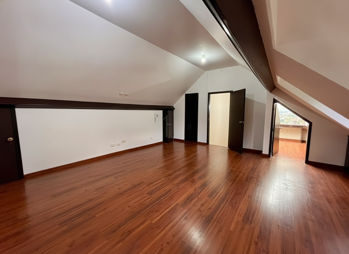 Casa de 5 alcobas en venta en Los Alpes, Pereira, 235 m² · foto 22 de 24