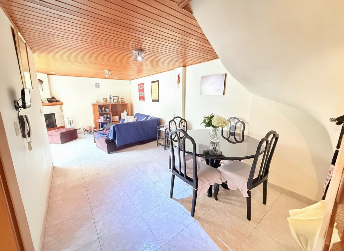 Casa en venta en Cedritos, Bogotá · foto 2 de 10