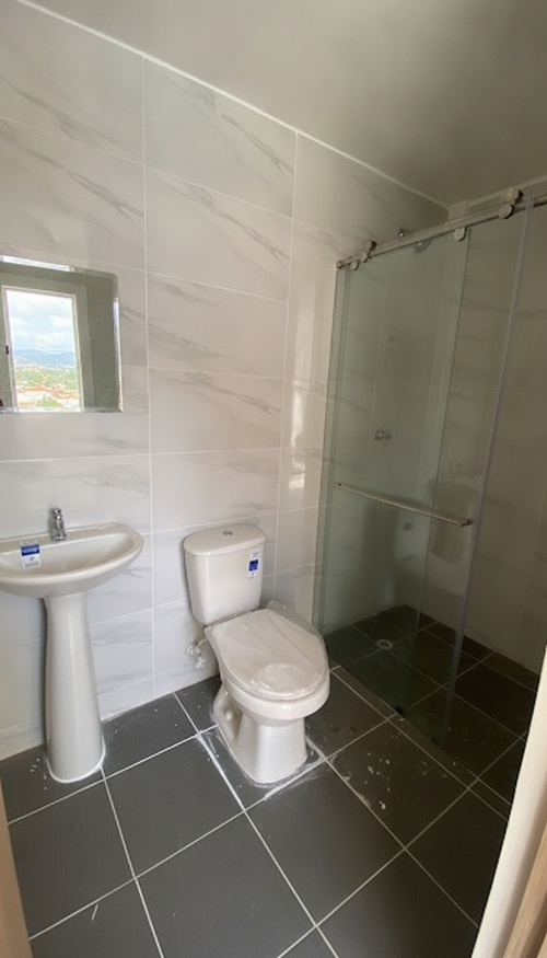 Apartamento de 3 alcobas en venta en El Poblado, Girón, 57 m² · foto 12 de 16