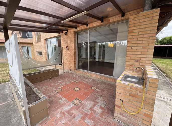 Casa de 6 alcobas en venta en Tiquiza, Chía, 475 m² · foto 12 de 24