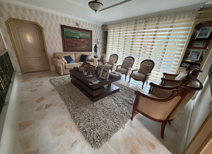 Casa de 5 alcobas en venta en Medina Del Campo, Floridablanca, 611 m² · foto 15 de 24