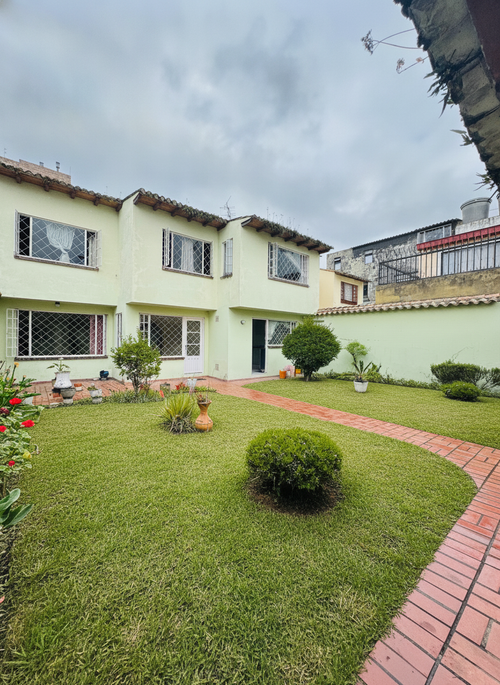 Casa de 7 alcobas en venta en Laura Vicuña, Chía, 300 m² · foto 4 de 24