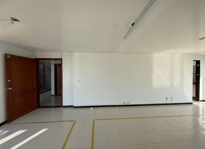 Oficina en arriendo en Sector Plaza De Bolivar, Pereira, 44 m² · foto 3 de 6