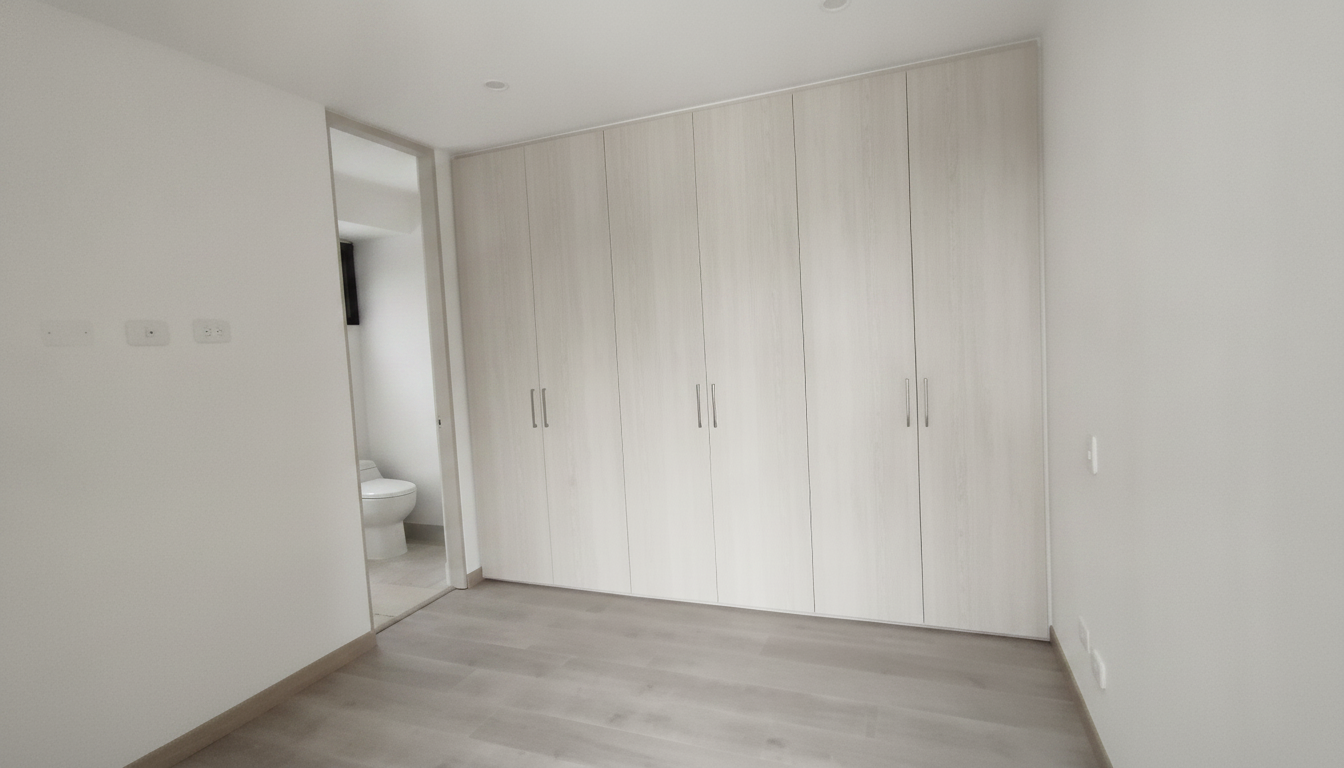 Apartamento en venta en Lagos De Torca, Bogotá · foto 2 de 15