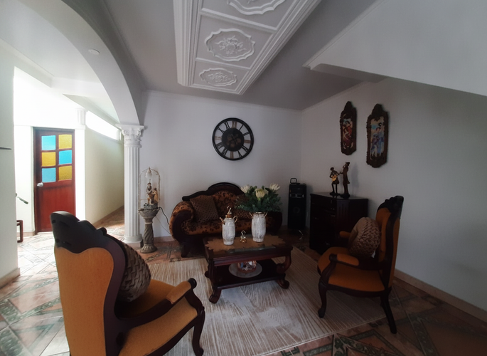 Casa de 5 alcobas en venta en Manrique Oriental, Medellín, 168 m² · foto 8 de 24