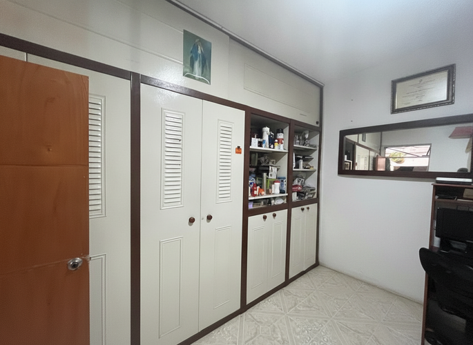 Casa de 8 alcobas en venta en Caracoli, Ibagué, 146 m² · foto 9 de 21