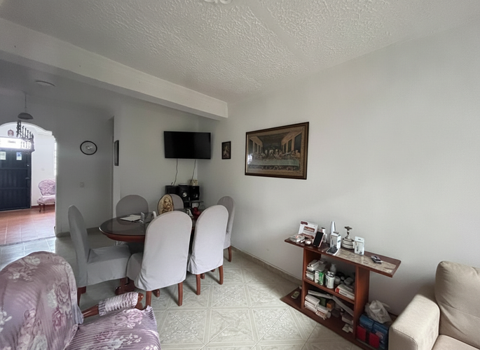 Casa de 8 alcobas en venta en Caracoli, Ibagué, 146 m² · foto 8 de 21