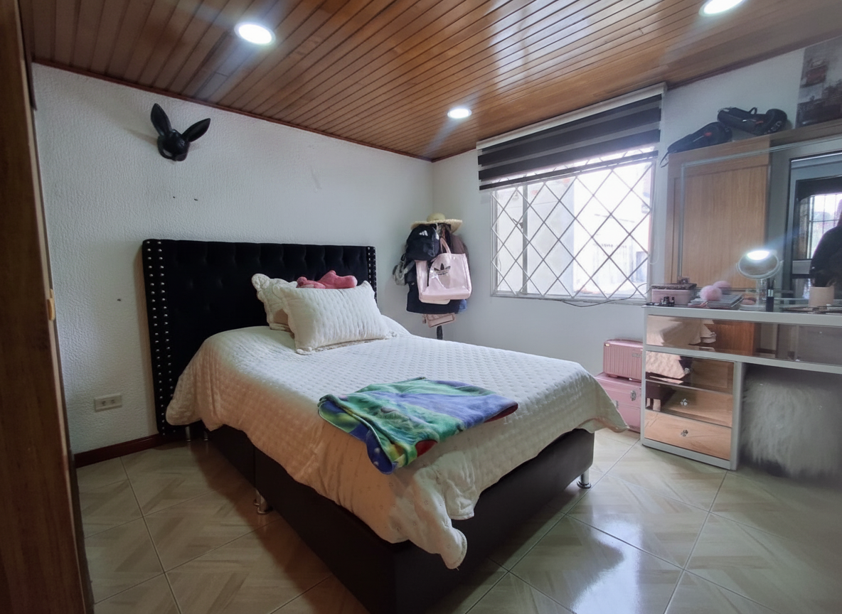 Casa en venta en Castilla, Bogotá · foto 4 de 24