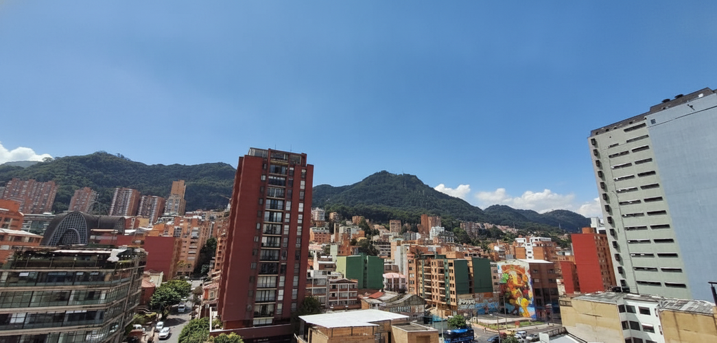Apartaestudio en venta en Chapinero, Bogotá, 36 m² · foto 2 de 21