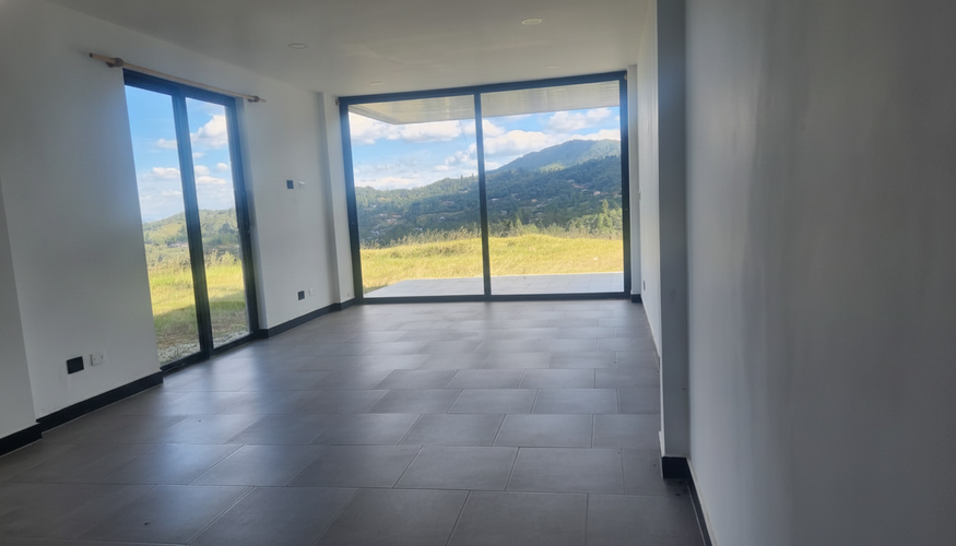 Casa de 7 alcobas en venta en Loma Del Escobero, Envigado, 466 m² · foto 22 de 24