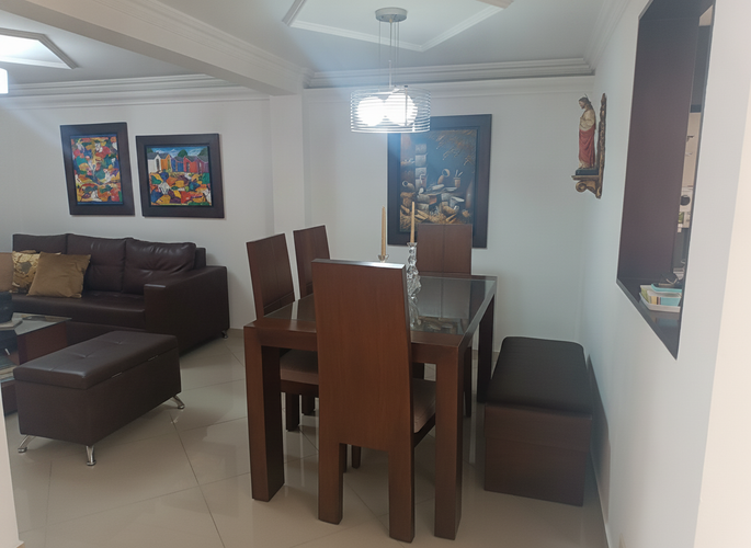 Casa de 4 alcobas en venta en La Mota, Medellín, 212 m² · foto 2 de 24