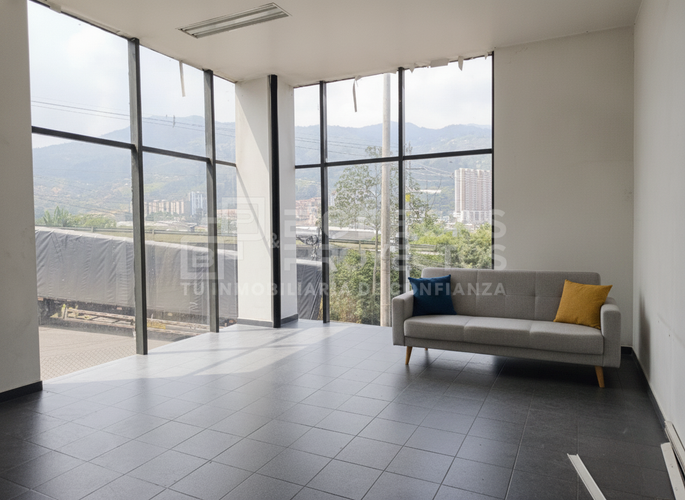 Bodega en arriendo en La Tablaza, La Estrella, 2530 m² · foto 8 de 11