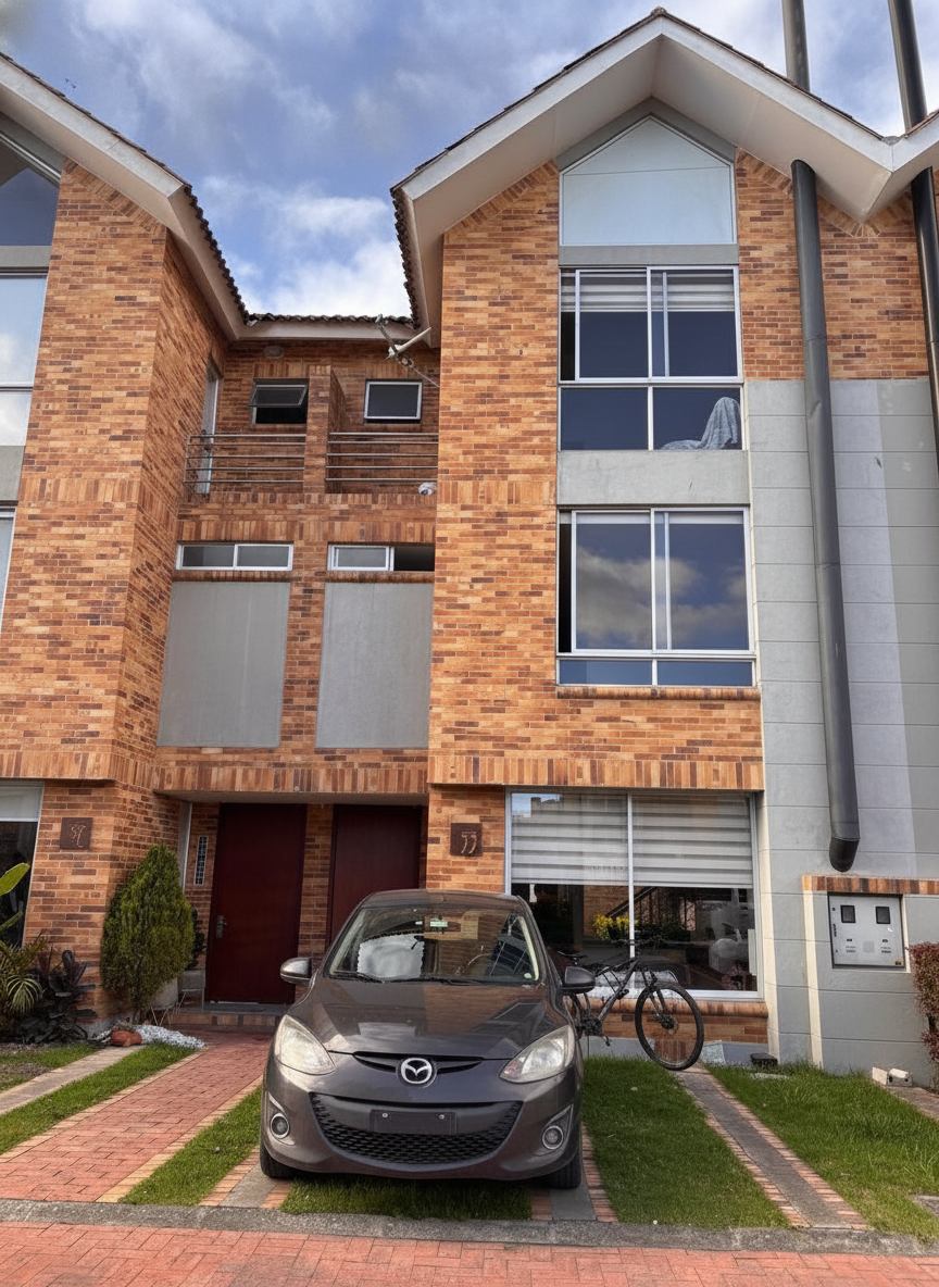 Casa en venta en San Jose De Los Nogales, Chía · foto 2 de 20