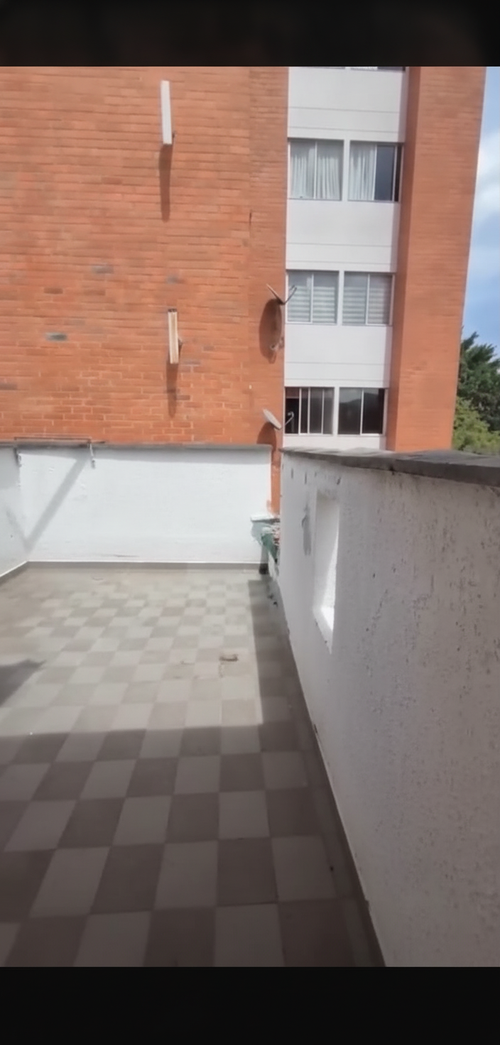 Casa de 4 alcobas en venta en Conquistadores, Medellín, 145 m² · foto 9 de 24