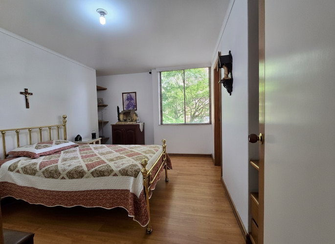 Apartamento de 4 alcobas en venta en Los Balsos, Medellín, 234 m² · foto 13 de 14