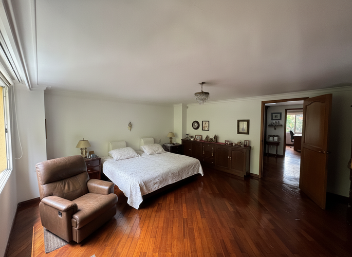 Casa de 4 alcobas en venta en Castropol, Medellín, 321 m² · foto 15 de 24