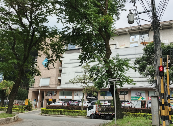 Oficina en arriendo en El Poblado, Envigado, 82 m² · foto 9 de 11