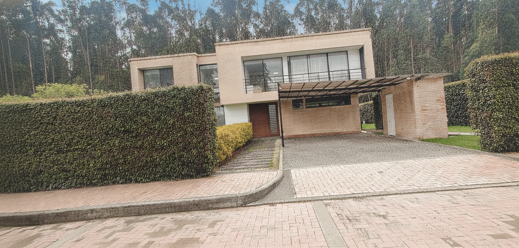 Casa de 4 alcobas en venta en Hatogrande, Sopó, 300 m² · foto 16 de 17