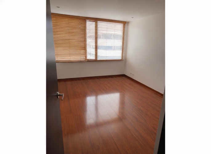 Apartamento de 3 alcobas en venta en Los Rosales, Bogotá, 182 m² · foto 6 de 12
