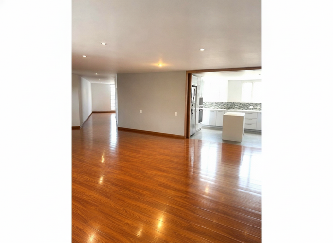 Apartamento de 3 alcobas en venta en El Refugio, Bogotá, 182 m² · foto 2 de 12