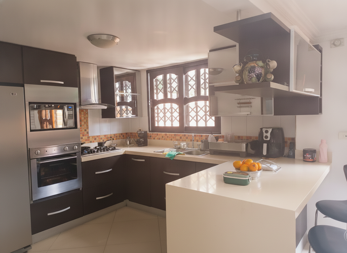 Casa de 4 alcobas en venta en La Mota, Medellín, 212 m² · foto 6 de 24