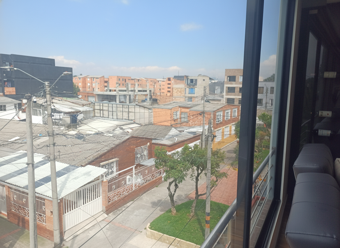 Casa en venta en Minuto De Dios, Bogotá · foto 8 de 24