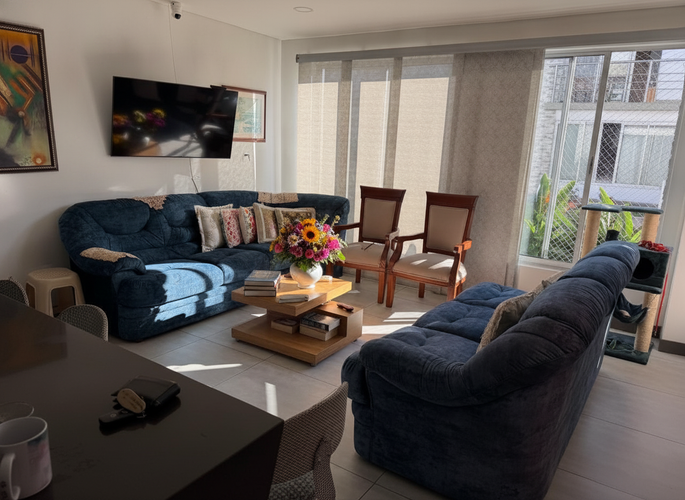 Casa de 4 alcobas en venta en La Ceja, 150 m² · foto 2 de 24