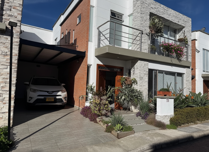 Casa de 4 alcobas en venta en La Ceja, 150 m² · foto 3 de 24