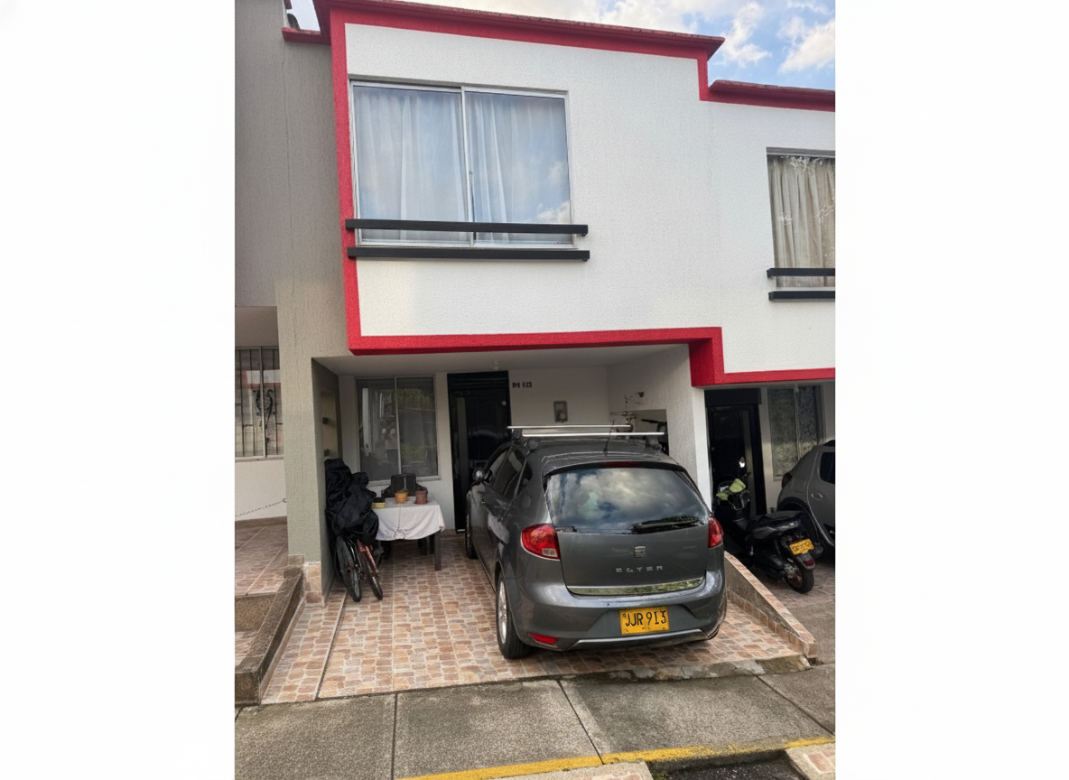 Casa en venta en Condina, Pereira · foto 2 de 23