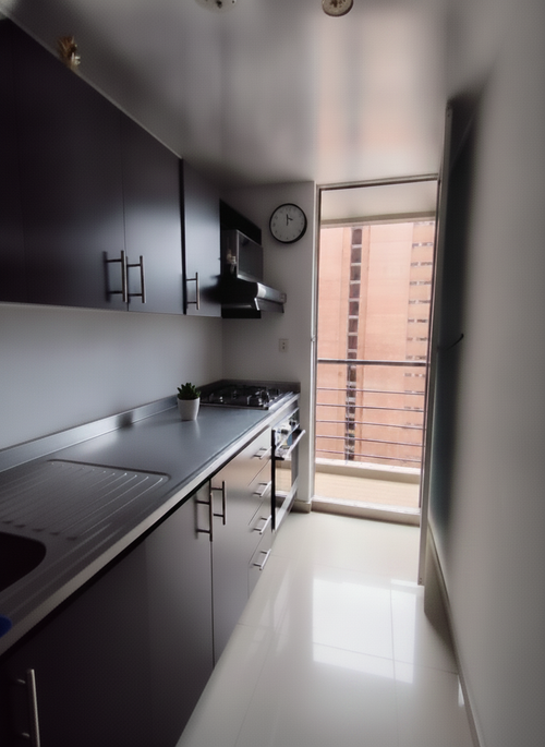 Apartamento de 2 alcobas en venta en Niquia, Bello, 69 m² · foto 6 de 14