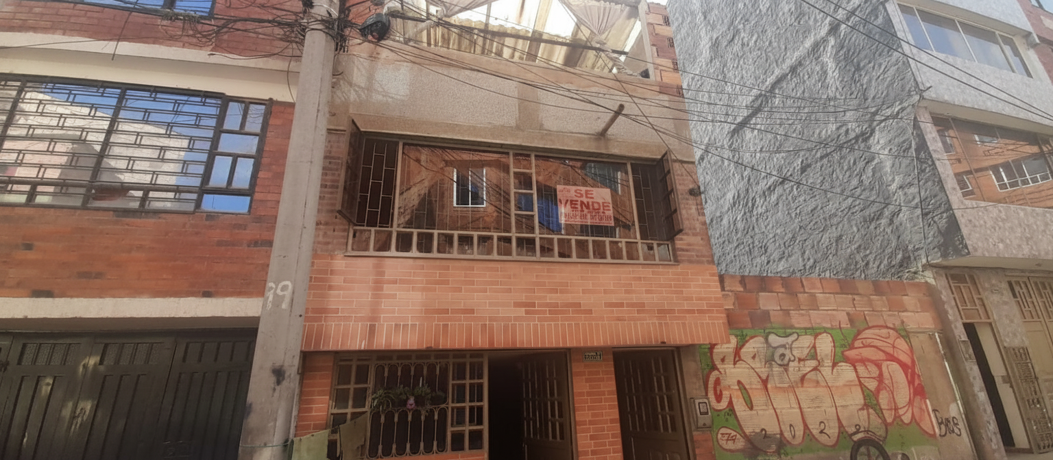 Casa en venta en Engativá, Bogotá · foto 2 de 22